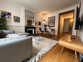 
                                                                                        Location
                                                                                         Magnifique appartement proche Marais (loyer tout inclus)
