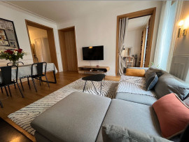 
                                                                                        Location
                                                                                         Magnifique appartement proche Marais (loyer tout inclus)