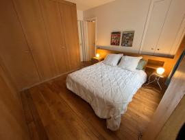 
                                                                                        Location
                                                                                         Magnifique appartement proche Marais (loyer tout inclus)