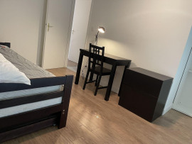 
                                                                                        Location
                                                                                         MAGNIFIQUE DUPLEX RÉNOVÉ DANS PARC ARBORÉ