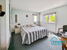 
                                                                                        Vente
                                                                                         Magnifique Maison 10 pièces!