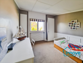 
                                                                                        Vente
                                                                                         Magnifique Maison 10 pièces!