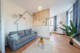 
                                                                                        Location
                                                                                         Magnifique studio meublé en HYPER-CENTRE de SAINT-QUENTIN