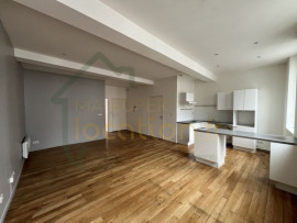 Location
Magnifique T4 avec ascenseur situé en Hyper-Centre de SAINT-QUENTIN