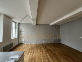 Location
Magnifique T4 avec ascenseur situé en Hyper-Centre de SAINT-QUENTIN