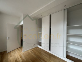 Location
Magnifique T4 avec ascenseur situé en Hyper-Centre de SAINT-QUENTIN