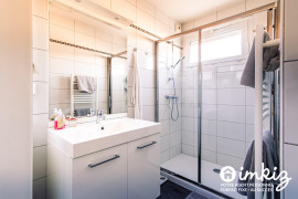 
                                                                                        Vente
                                                                                         Magnifique T4 de 111m² avec "rooftop" et garage.