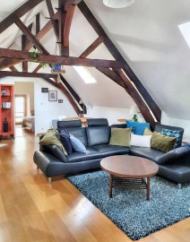
                                                                                        Location
                                                                                         Magnifique T4 en triplex, refait à neuf et meublé