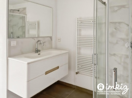 
                                                                                        Vente
                                                                                         Maison 10 pièces