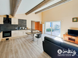 
                                                                                        Vente
                                                                                         Maison 10 pièces