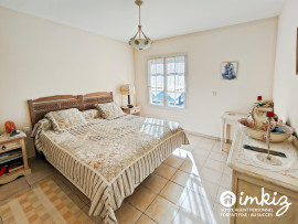 
                                                                                        Vente
                                                                                         Maison 10 pièces