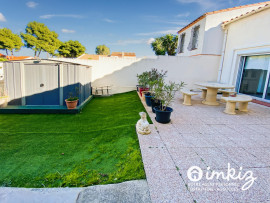 
                                                                                        Vente
                                                                                         Maison 100 m2 - 3 chambres - 2 jardins