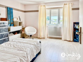 
                                                                                        Vente
                                                                                         Maison 110 m², sous sol complet, jardin