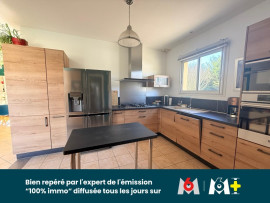 
                                                                                        Vente
                                                                                         Maison - 139m2  sur un terrain de 15 308m2