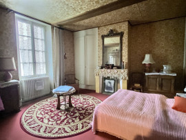 
                                                                                        Vente
                                                                                         Maison 14 pièces