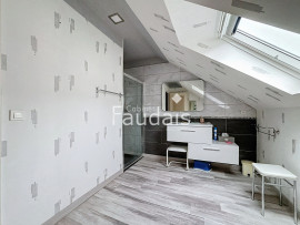 
                                                                                        Vente
                                                                                         Maison 154 m2 centre ville de Saint-Lô 