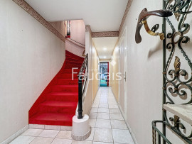 
                                                                                        Vente
                                                                                         Maison 154 m2 centre ville de Saint-Lô 