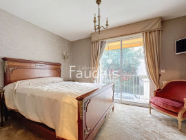 
                                                                                        Vente
                                                                                         Maison 154 m2 centre ville de Saint-Lô 