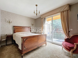 
                                                                                        Vente
                                                                                         Maison 154 m2 centre ville de Saint-Lô 