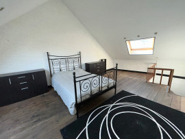 
                                                                                        Vente
                                                                                         Maison 2 chambres, bureau et cour