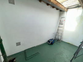 
                                                                                        Vente
                                                                                         Maison 2 chambres, bureau et cour