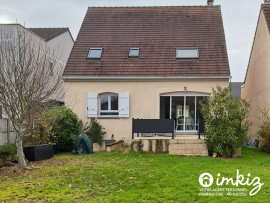 
                                                                                        Vente
                                                                                         Maison 2011 6 pièces 145m2 - Quartier Saint Pierre