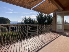 
                                                                                        Vente
                                                                                         Maison 225 m², 3 chbres et garage