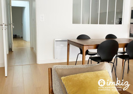 
                                                                                        Vente
                                                                                         Maison 240 m² avec jardin hyper-centre d'Auray