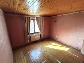 
                                                                                        Vente
                                                                                         Maison 3 chambres, jardin, cave St Roch Amiens