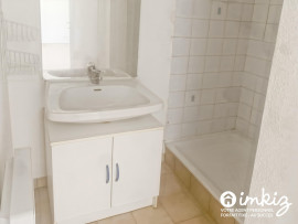 
                                                                                        Vente
                                                                                         Maison 3 pièces