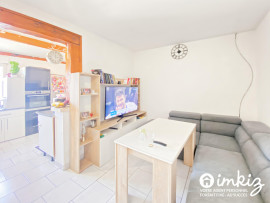 
                                                                                        Vente
                                                                                         Maison 3 pièces