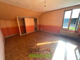 
                                                                                        Vente
                                                                                         Maison 4 chambres