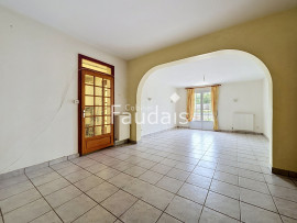 
                                                                                        Vente
                                                                                         MAISON 4 CHAMBRES AVEC DEPENDANCE