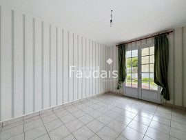 
                                                                                        Vente
                                                                                         MAISON 4 CHAMBRES AVEC DEPENDANCE