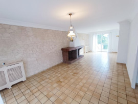 Vente
                                                                                Maison 4 chambres, jardin, double garage, terrasse