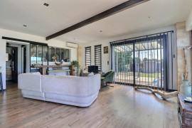 
                                                                                        Vente
                                                                                         Maison 4 pièces 125 m² avec jardin