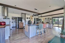 
                                                                                        Vente
                                                                                         Maison 4 pièces 125 m² avec jardin