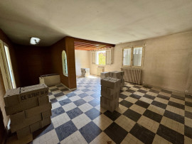
                                                                                        Vente
                                                                                         Maison 4 pièces - 140m2