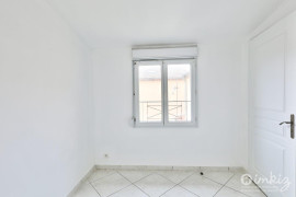 
                                                                                        Vente
                                                                                         Maison 4 pièces 2 ch + Bureau, totalement meublée