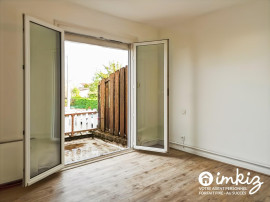 
                                                                                        Vente
                                                                                         Maison 4 pièces , 3 chambres , jardin au calme