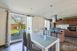Vente
Maison 4 pièces 5 minutes a pied du RER A