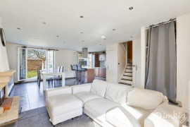 Vente
Maison 4 pièces 5 minutes a pied du RER A