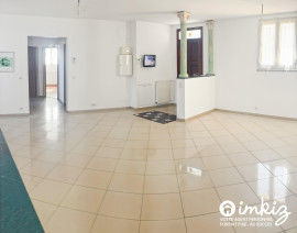 
                                                                                        Vente
                                                                                         Maison 4 pièces