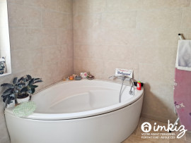 
                                                                                        Vente
                                                                                         Maison 4 pièces