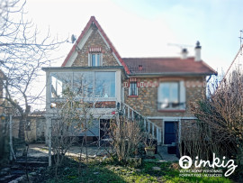 
                                                                                        Vente
                                                                                         Maison 4 pièces