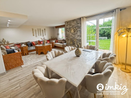 
                                                                                        Vente
                                                                                         Maison 4 pièces