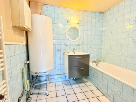 
                                                                                        Vente
                                                                                         Maison 4 pièces