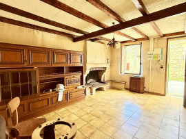 
                                                                                        Vente
                                                                                         Maison 4 pièces