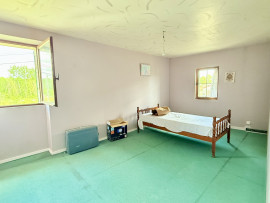 
                                                                                        Vente
                                                                                         Maison 4 pièces
