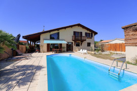 
                                                                                        Vente
                                                                                         Maison 4 pièces